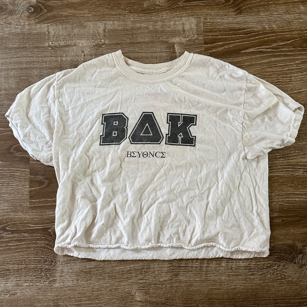 Rare Beyoncé Coachella exclusive cropped t shirt Medium